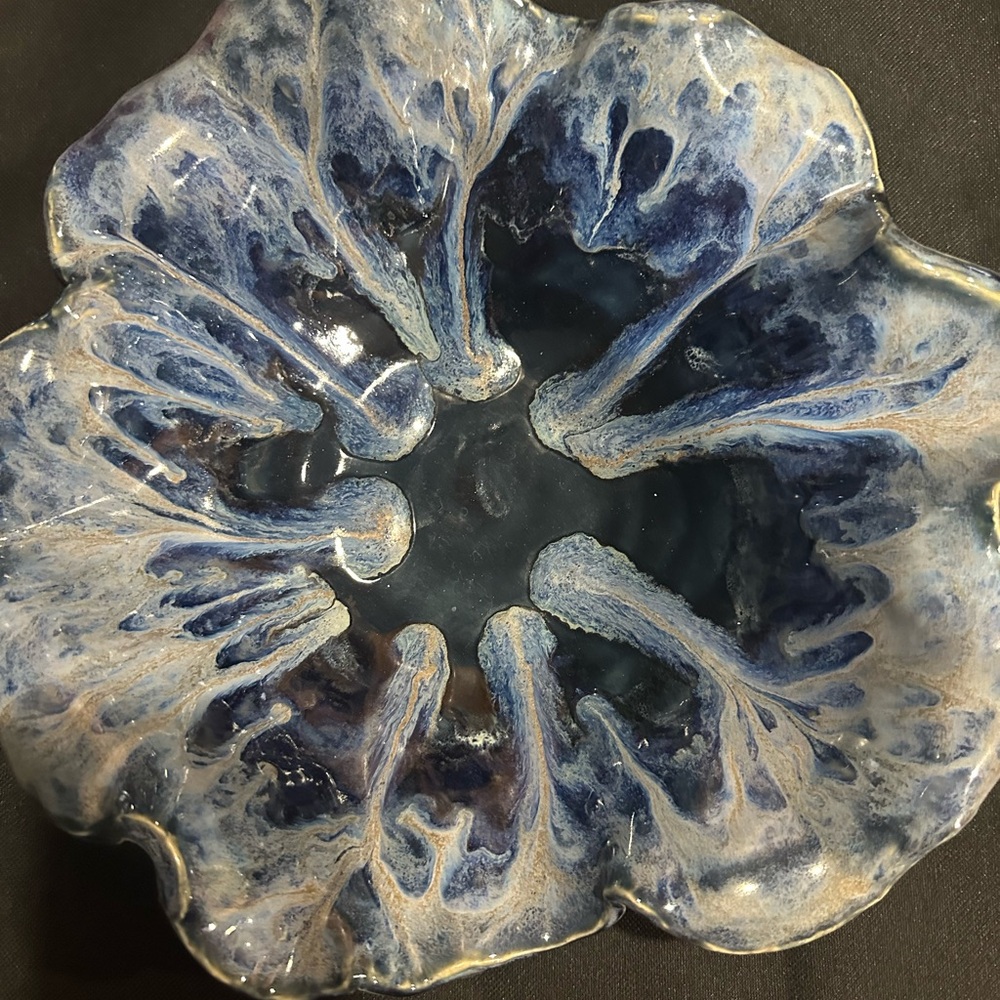 12 inch Artistic Blue and White Ceramic Flower Bowl